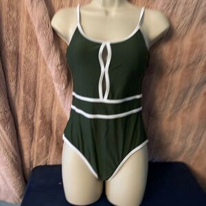 Cupshe Green and White One Piece Swimsuit